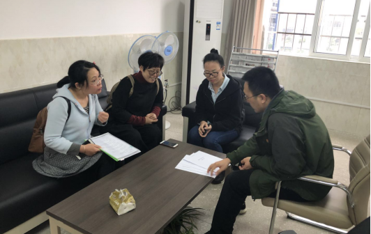 魚(yú)峰區(qū)區(qū)科技局到德潤(rùn)小學(xué)調(diào)研青少年創(chuàng)客空間建設(shè)情況