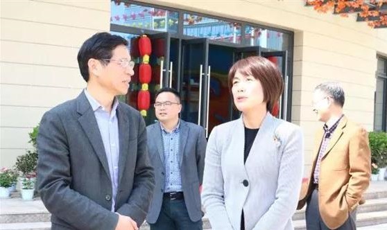 數(shù)字書(shū)法教室受浙江教育廳長(zhǎng)郭華巍關(guān)注