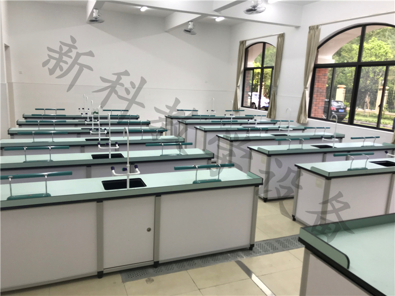 生物實(shí)驗室（鋁木結(jié)構(gòu)）