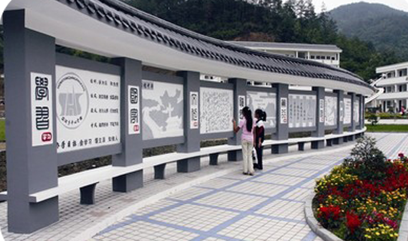 中書(shū)協(xié)理事、河南書(shū)協(xié)副主席吳行一行到源匯區(qū)許慎小學(xué)調(diào)研