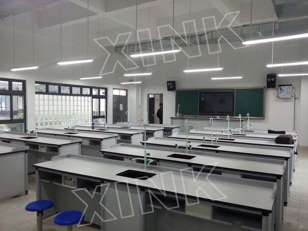 <a href='http://www.eqeq.cc/chanpin/53-1.html' target='1' style='font-size:18px; font-weight:bold; color:#000000;'>科學(xué)實驗室</a>