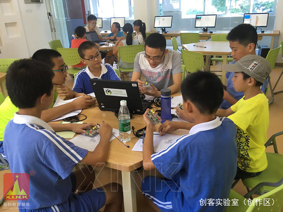 <a href='http://www.eqeq.cc' target='1' style='font-size:14px; font-weight:bold; color:#0080ff;'>創(chuàng)客實驗室</a>