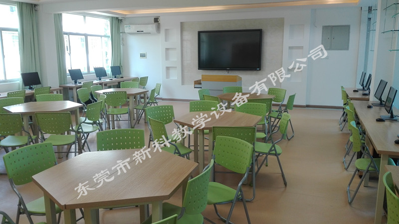 <a href='http://www.eqeq.cc' target='1' style='font-size:14px; font-weight:bold; color:#0080ff;'>創(chuàng)客實驗室</a>