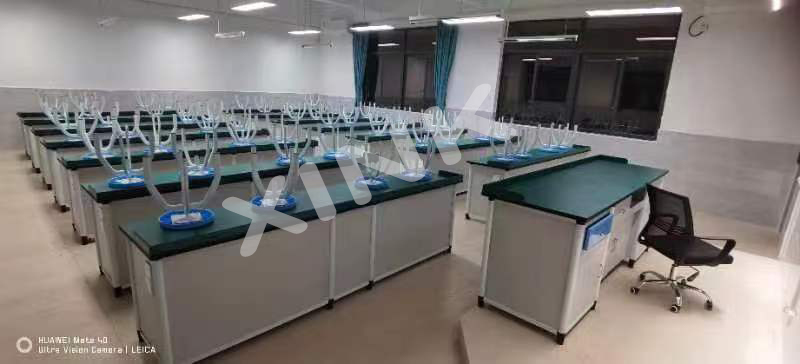 <a href='http://www.eqeq.cc/' target='1' style='font-size:14px; font-weight:bold; color:#0080ff;'>物理實(shí)驗(yàn)室</a>