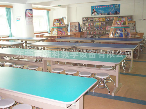 <a href='http://www.eqeq.cc/chanpin/110-1.html' target='1' style='font-size:18px; font-weight:bold; color:#000000;'>圖書閱覽室</a>7