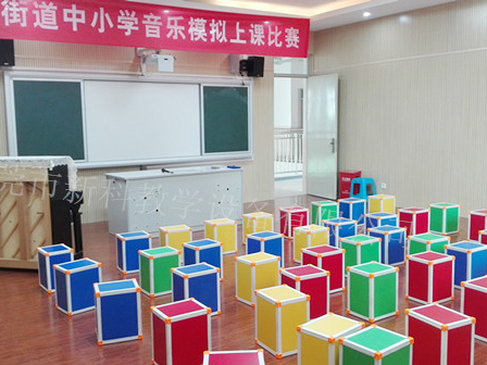 <a href='http://www.eqeq.cc/chanpin/58-1.html' target='1' style='font-size:18px; font-weight:bold; color:#000000;'>音樂(lè)功能室</a>