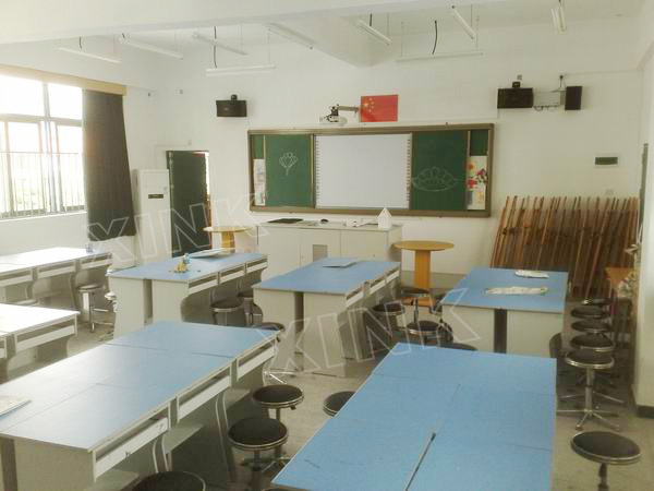 <a href='http://www.eqeq.cc/chanpin/56-1.html' target='1' style='font-size:18px; font-weight:bold; color:#000000;'>美術(shù)功能室</a>2