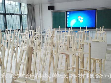 <a href='http://www.eqeq.cc/chanpin/56-1.html' target='1' style='font-size:18px; font-weight:bold; color:#000000;'>美術(shù)功能室</a>